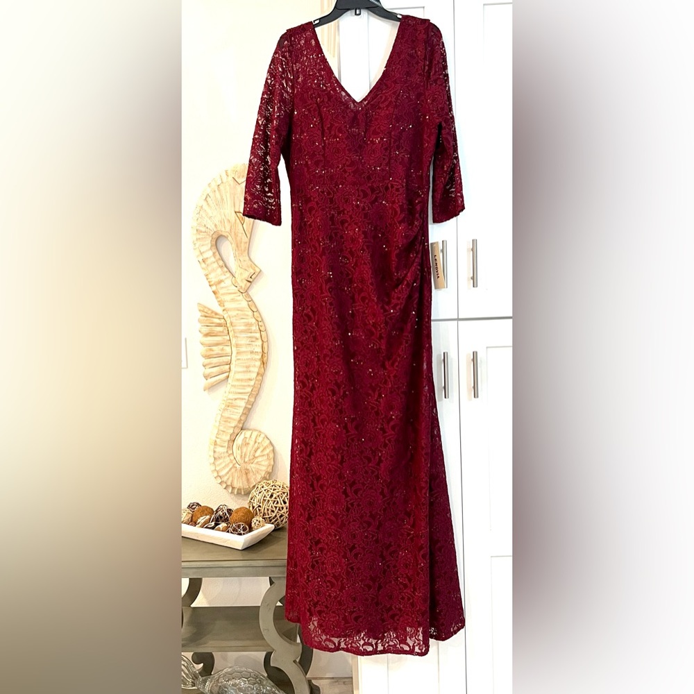 Stunning formal dress❣️